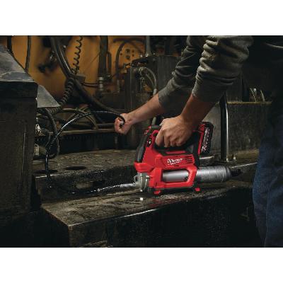 Pompe à graisse 18V M18 GG-0 - Milwaukee