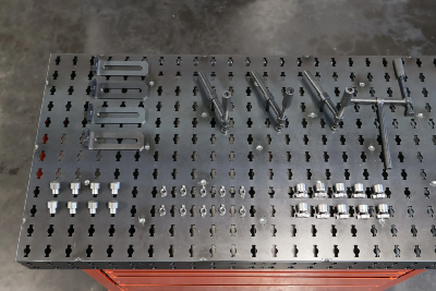 PACK TABLE DE SOUDURE AVEC SERVANTE 4 TIROIRS ET ACCESSOIRES - Eki